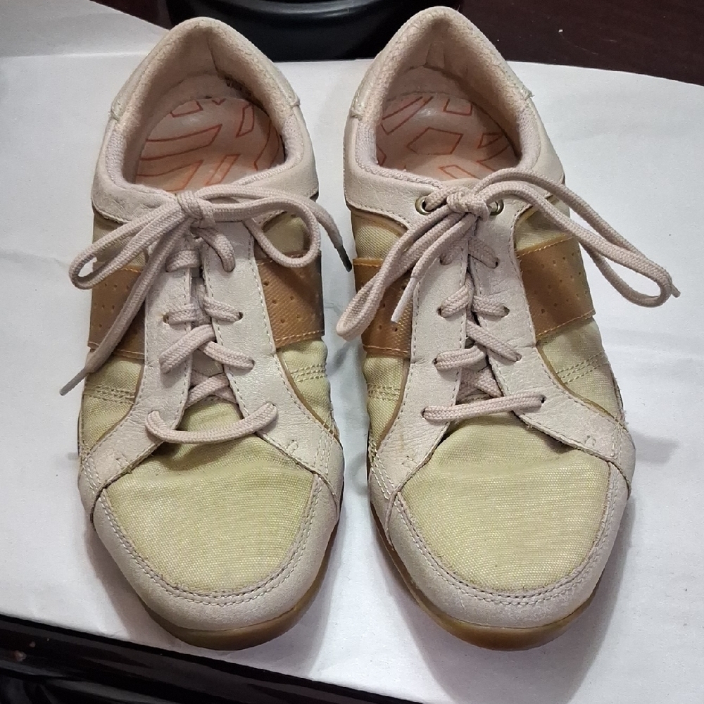 Timberland Cream and Tan Women's Sneakers